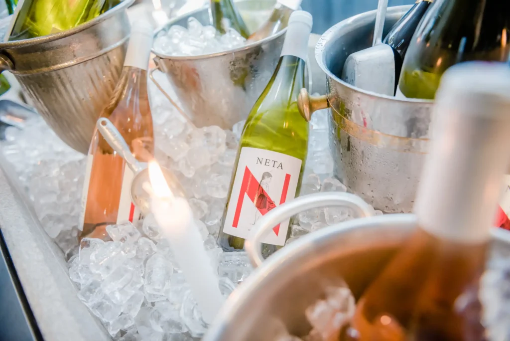 צלם לאירועים יין ושתיה במודל נובה